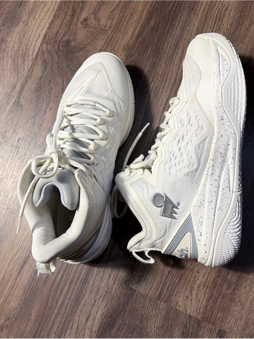 Moolah Neovolt PRO V2 Women’s Basketball Shoes White Size 8.5